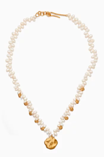 Wave Pendant Pearl Necklace in 18kt Gold-plated Brass