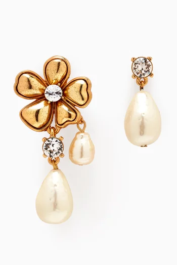 Asymmetrical Pearl Earrings in Metal