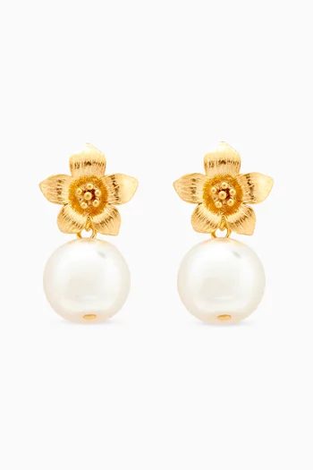 Begonia Pearl Earrings in 14kt Gold-plated Brass