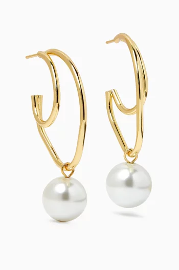 Barcelona Pearl Hoop Earrings in 18kt Gold-plated Brass