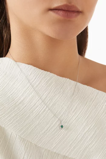 قلادة ديانا ميني مرصعة بالماس والزمرد ذهب أبيض عيار 18