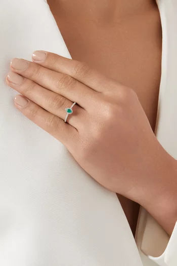 خاتم ديانا ميني مرصعة بالماس والزمرد ذهب أبيض عيار 18