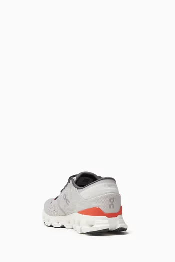 Cloud X 4 Sneakers in Mesh