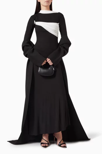 Round Neck Abaya in Twill Suiting