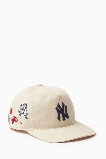 New York Yankees Motif '47 Snapback Cap in Cotton