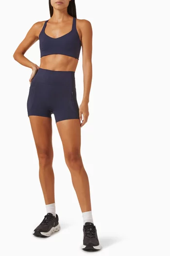 شورت التيميت قصير للغاية بجيب