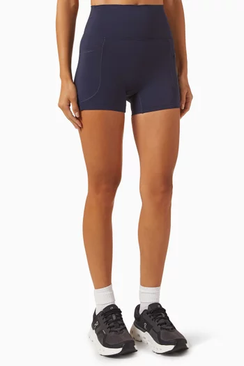 شورت التيميت قصير للغاية بجيب