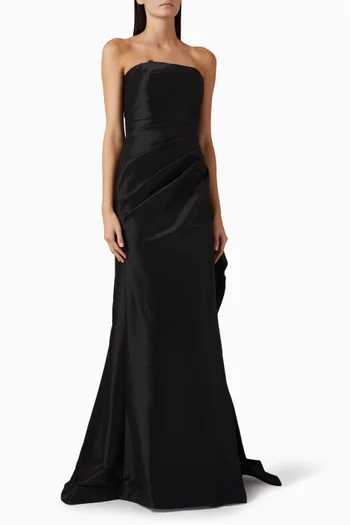 فستان سهرة بلا حمالات تفتا