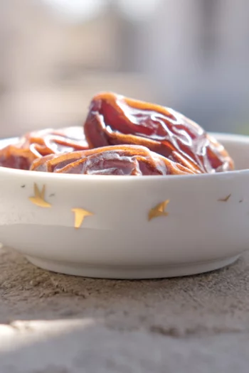 Naseem Catchall Tray in Porcelain