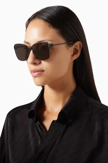 نظارة شمسية بإطار مربع معدن