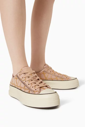 Valentino Garavani Totaloop XL Sneakers in Toile Iconographe & Leather