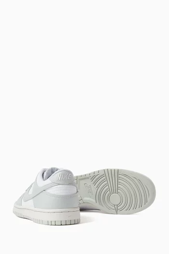 سنيكرز دانك أسفل الكاحل جلد