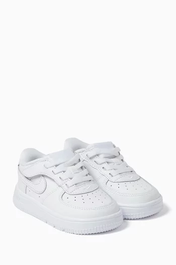 Buy Nike Shoes for Girls Online in Bahrain Ounass