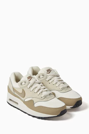 Kids girls nike air max clearance