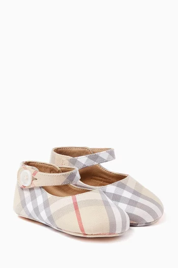 Buy Burberry Shoes for Baby Girls Online in Bahrain Ounass