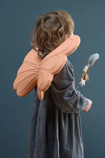 طقم هدايا للأطفال بتصميم جناح وعصا سحرية قطن عضوي