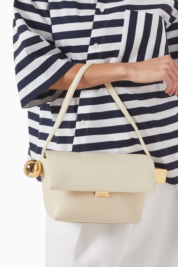 Le Rond Carre Folded Shoulder Bag in Leather