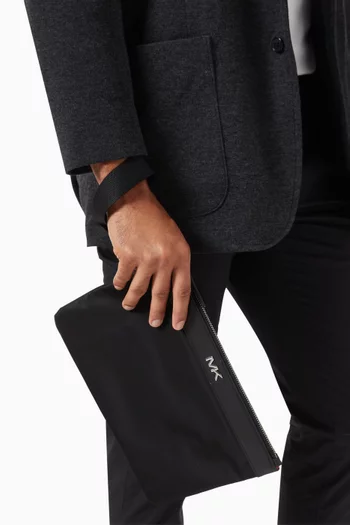 Brooklyn Travel Pouch in Nylon