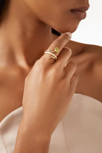 Long Vine Peridot Ring in 9kt Gold
