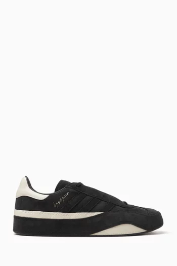 Gazelle Sneakers in Suede