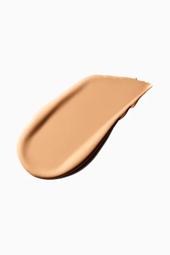 NC 15 Studio Radiance Serum-powered™ Concealer, 8.8ml