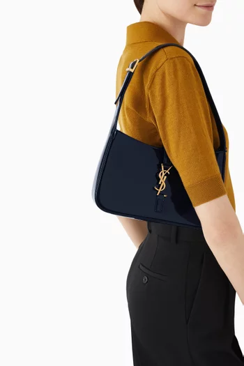 Le 5 à 7 Shoulder Bag in Patent Leather