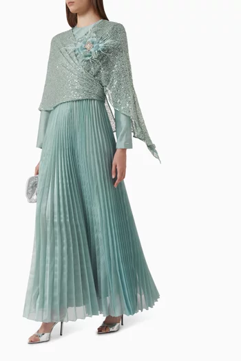 فستان نيلي طويل بجزء مطرز