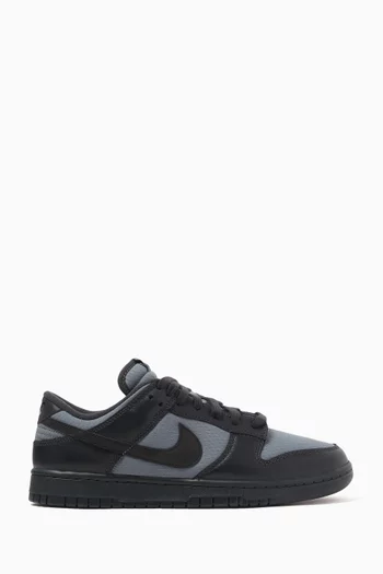 Dunk Low Retro SE Sneakers in Leather