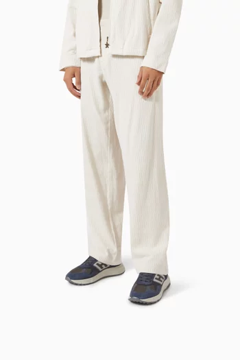 Hyperlight Sneakers in Suede