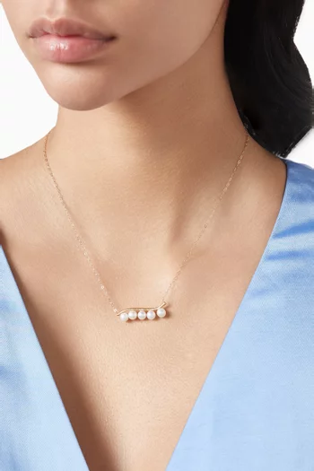 Wavy Pearl Pendant Necklace in 18kt Gold