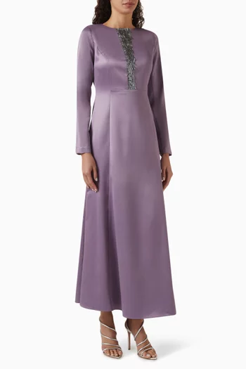 فستان طويل مطرز بالخرز ستان لامع