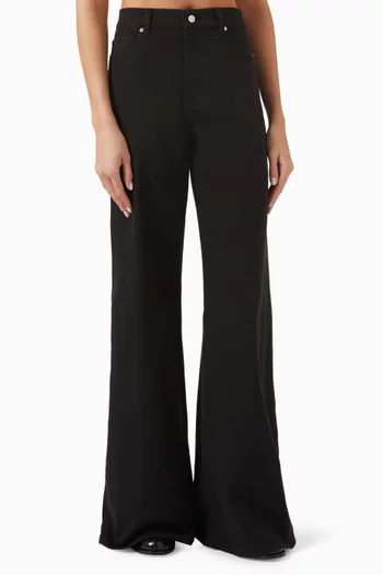 بنطال جينز بقصة واسعة دينم