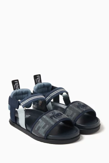 صندل بنقشة بشعار FF جاكار