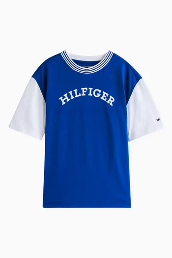 تي شيرت بطبعة شعار الماركة بارز قطن