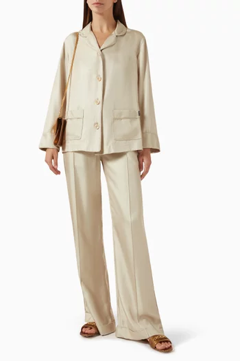 قميص بياقة بطية حرير