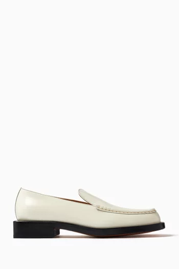 Loafers in Leather