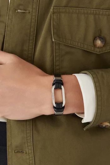 Oval Ring Bracelet in Leather