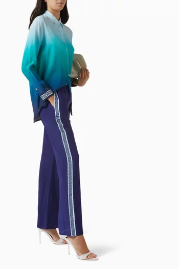 بنطال بأشرطة بلون مغاير