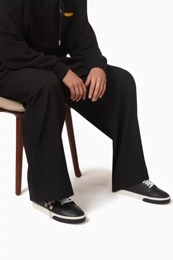 New Low Vulcanised Sneakers in Leather