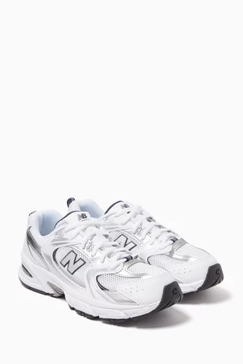 530 Sneakers in Mesh