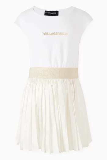 فستان واسع بشعار الماركة بتصميم لامع