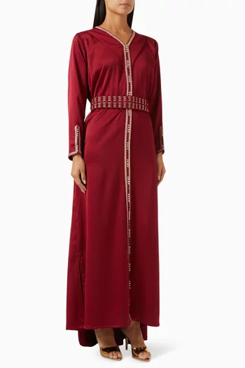 قفطان بتطريزات مغربية