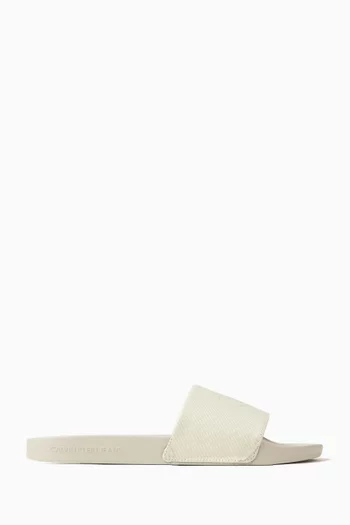 Logo Slides in Canvas