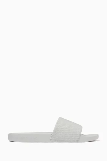 Logo Slides in Canvas