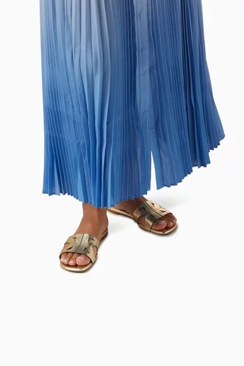 حذاء مفتوح دو جلد لامع