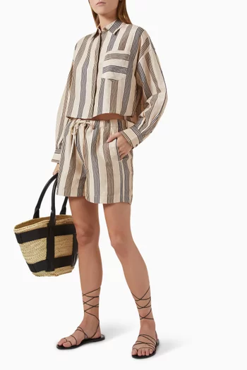 شورت لوجان بنقشة مخططة كتان