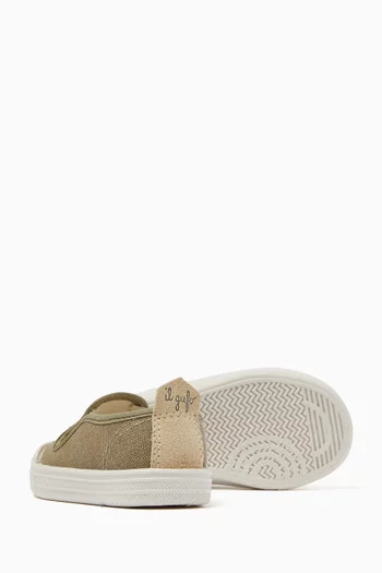 Closed Toe Slip-on Shoes