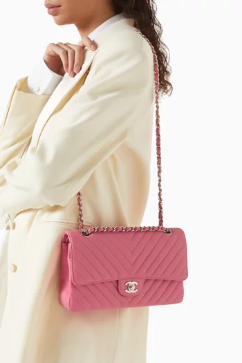 2019 Medium Double Flap Shoulder Bag in Chevron Caviar Leather