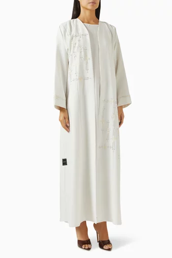 طقم عباية مطرزة