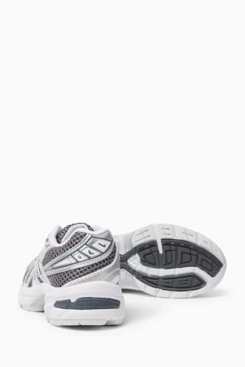 سنيكرز جل-1130 بأربطة